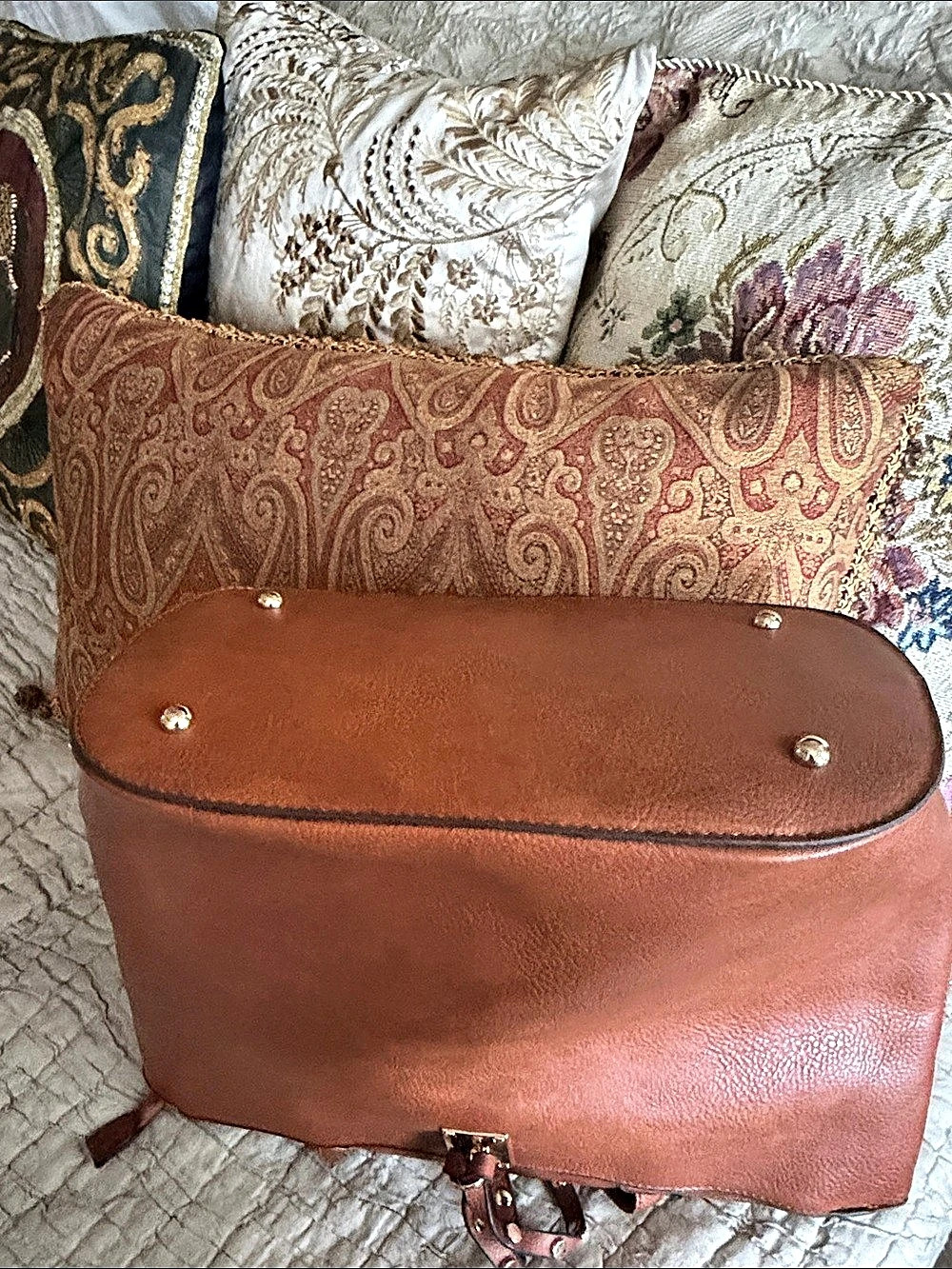 Darcy Marks London Brown tan cognac vegan approved LeatherTote straps 10 1/2” - Picture 13 of 17